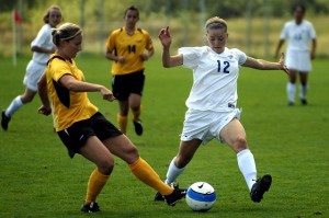 fussball-wettbewerb-spiel-frauen